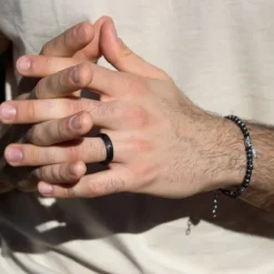 Anillo Carbono Negro con 1 Eguzkilore