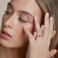 Anillo Enea2 Oro y Esmeralda