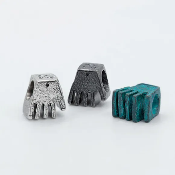 Charm Mano de Irulegi de Plata