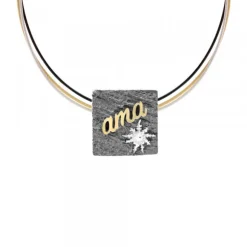 Colgante Ama Cuadrado Lámina de Oro