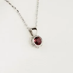 Colgante Distira Plata y Cristal Rojo