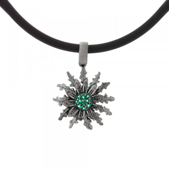 Colgante Eguzkilore Plata Negra y Circonitas Verdes 21mm