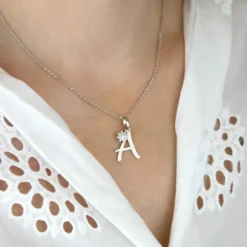 Colgante Inicial de Plata 14mm