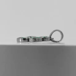 Colgante Lauburu Plata Negra y Circonitas Verdes