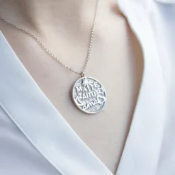 Colgante Maite Zaitut Ama Relieve Plata