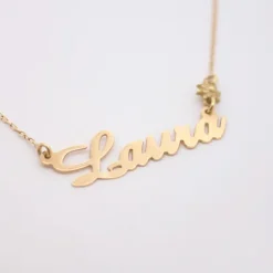 Gargantilla de Oro Izena Laura