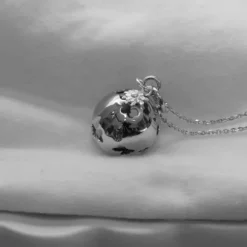 Llamador de Ángeles con Mariposas de Plata