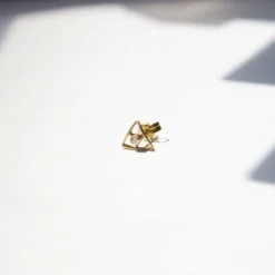 Mini Trepador Oro Triángulo y Circonita