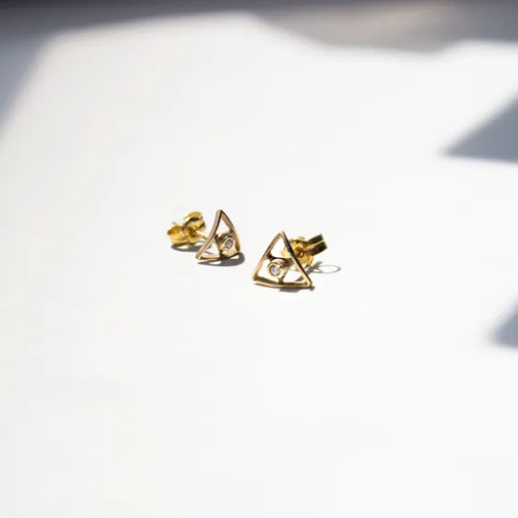 Mini Trepador Oro Triángulo y Circonita