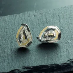 Pendientes Almendra Vitoria Silueta Plata y Lámina de Oro