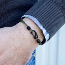 Pulsera Mosquetón Eguzkilore y Nylon Verde