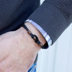 Pulsera Mosquetón Eguzkilore y Nylon Negro